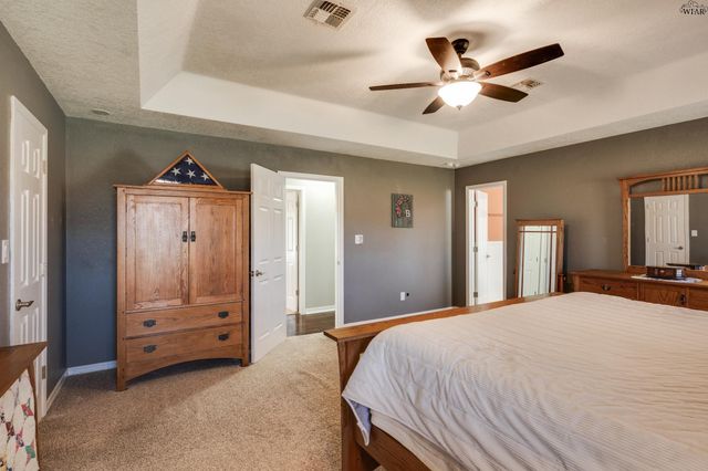 1608 YUCCA STREET, Iowa Park, TX 76367