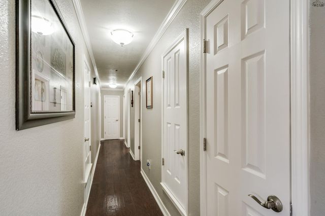 1608 YUCCA STREET, Iowa Park, TX 76367