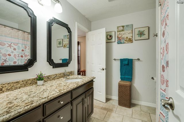 1608 YUCCA STREET, Iowa Park, TX 76367