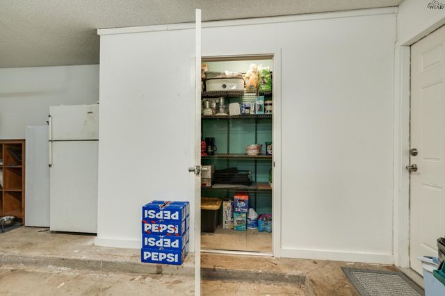 1608 YUCCA STREET, Iowa Park, TX 76367