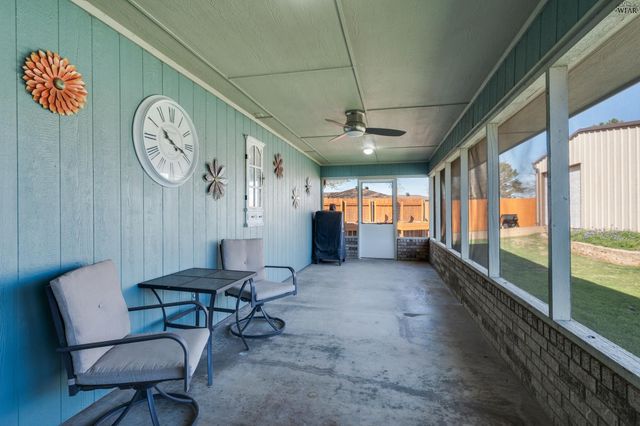 1608 YUCCA STREET, Iowa Park, TX 76367