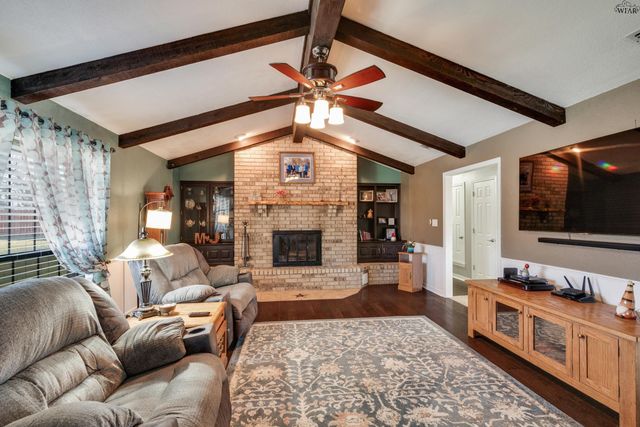 1608 YUCCA STREET, Iowa Park, TX 76367