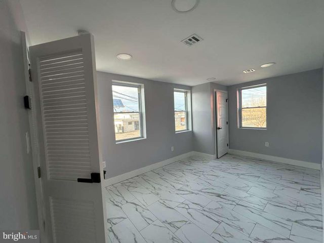 539 PERRY ST, Trenton, NJ 08618