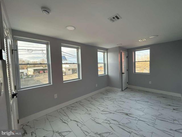 539 PERRY ST, Trenton, NJ 08618