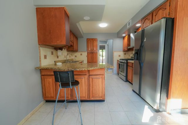 1308 Merrywood Drive, Edison, NJ 08817