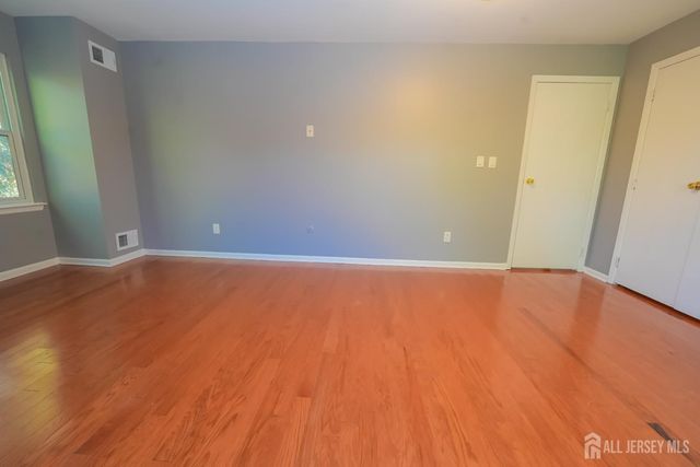 1308 Merrywood Drive, Edison, NJ 08817