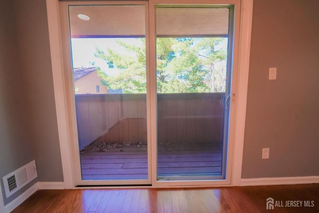 1308 Merrywood Drive, Edison, NJ 08817