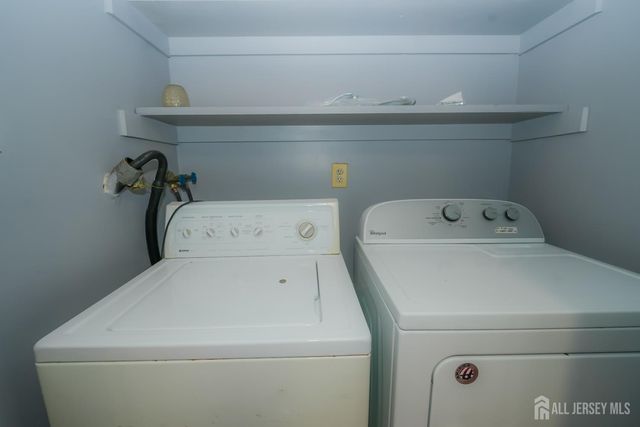 1308 Merrywood Drive, Edison, NJ 08817