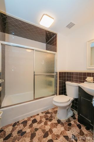 1308 Merrywood Drive, Edison, NJ 08817