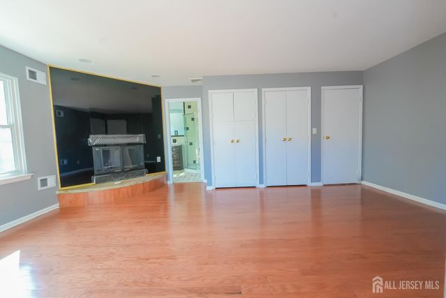 1308 Merrywood Drive, Edison, NJ 08817