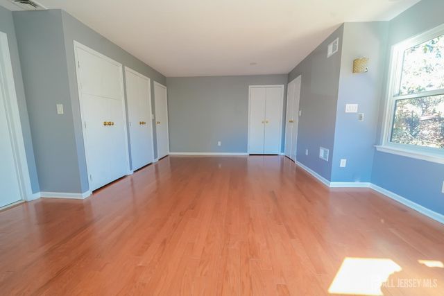 1308 Merrywood Drive, Edison, NJ 08817