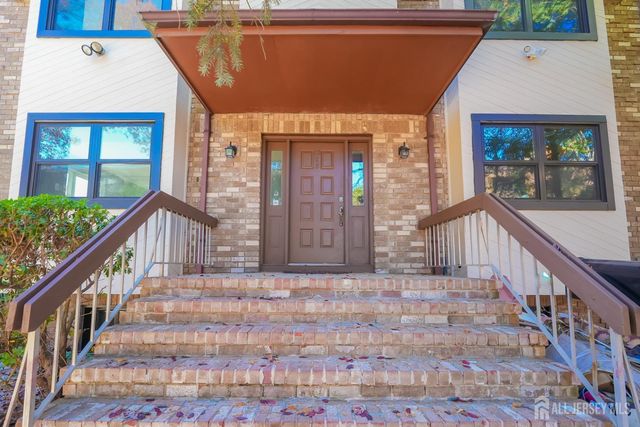 1308 Merrywood Drive, Edison, NJ 08817