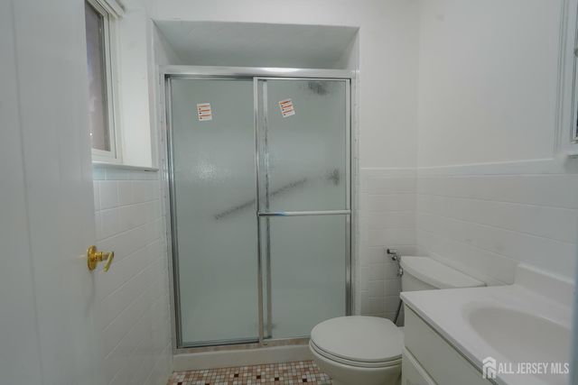 1308 Merrywood Drive, Edison, NJ 08817