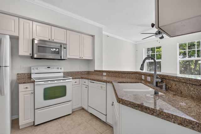 6380 W SAMPLE Road 6380, Coral Springs, FL 33067