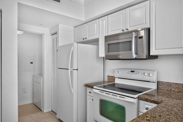 6380 W SAMPLE Road 6380, Coral Springs, FL 33067