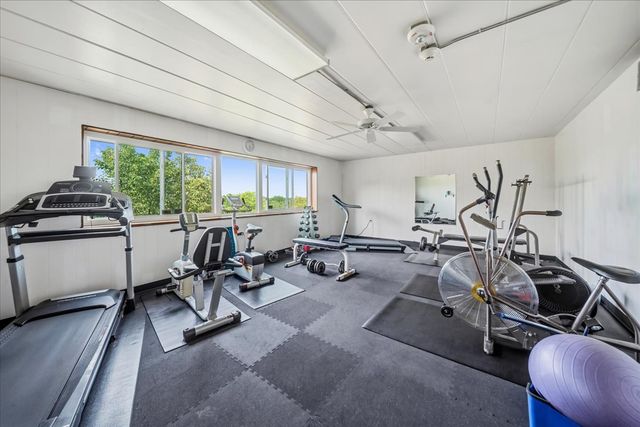 5300 Walnut Avenue 19C, Downers Grove, IL 60515