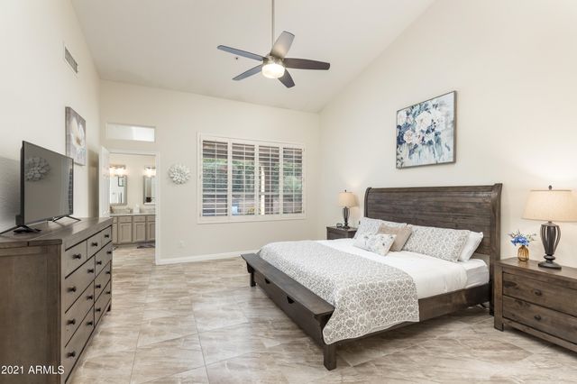 11160 E GREYTHORN Drive, Scottsdale, AZ 85262