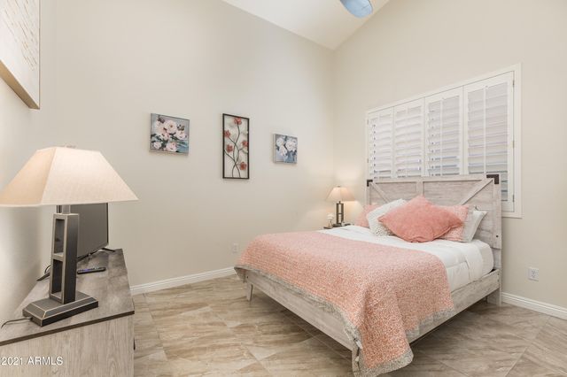 11160 E GREYTHORN Drive, Scottsdale, AZ 85262