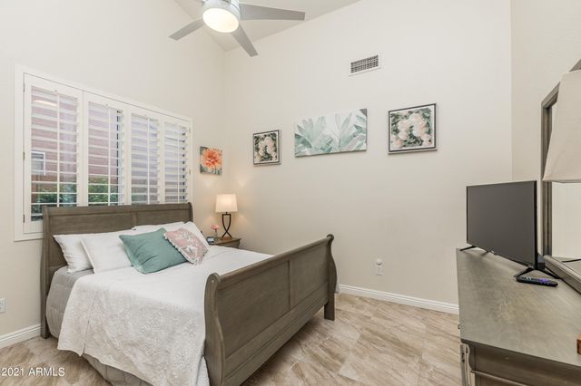 11160 E GREYTHORN Drive, Scottsdale, AZ 85262