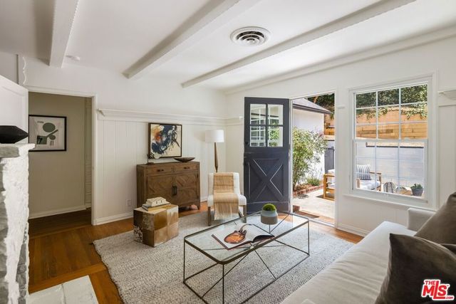 3554 Laurelvale Drive, Studio City, CA 91604