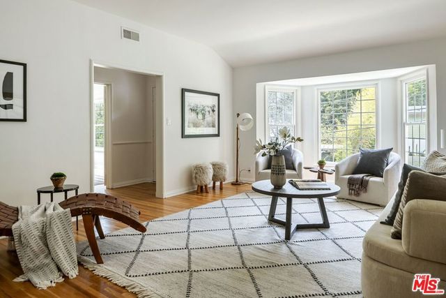 3554 Laurelvale Drive, Studio City, CA 91604