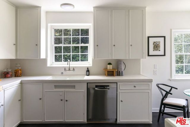 3554 Laurelvale Drive, Studio City, CA 91604