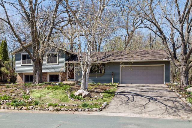 1735 Hickory Hill Drive, Eagan, MN 55122