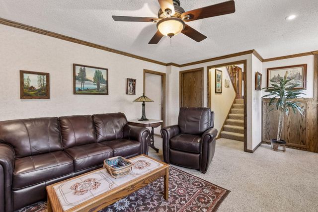 1735 Hickory Hill Drive, Eagan, MN 55122