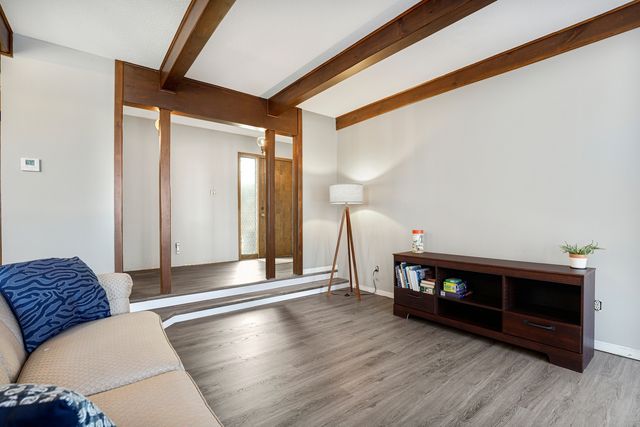 6430 Ellsworth Place, Merrillville, IN 46410