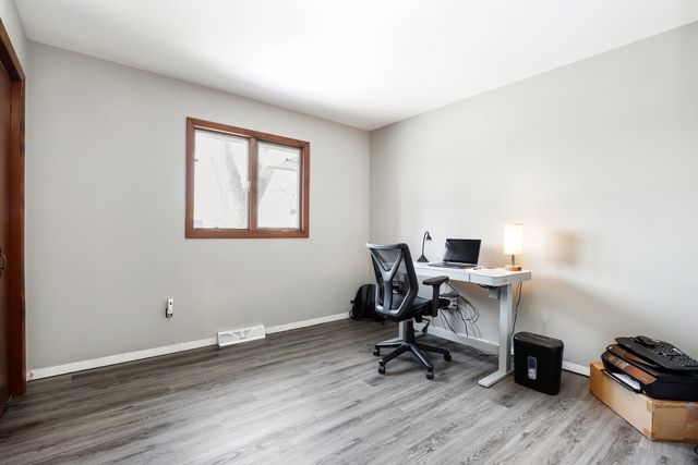 6430 Ellsworth Place, Merrillville, IN 46410