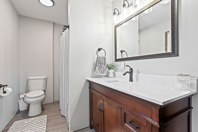 6430 Ellsworth Place, Merrillville, IN 46410