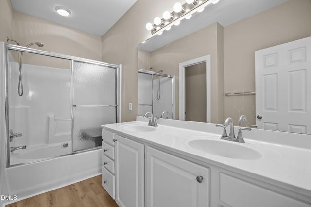 1633 Shepherds Glade Drive, Apex, NC 27523