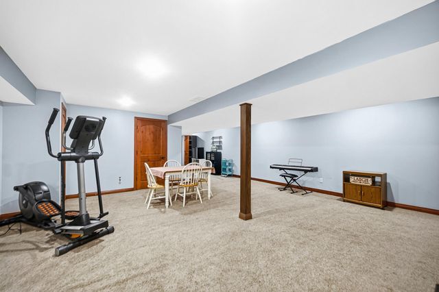 4221 Westwood Lane S, Chesterton, IN 46304