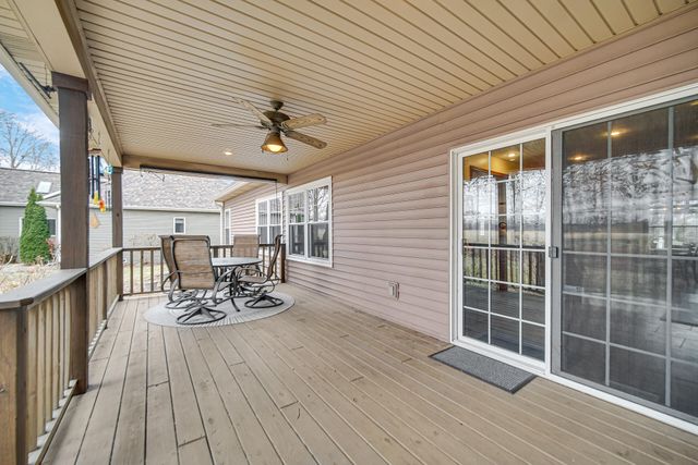 4221 Westwood Lane S, Chesterton, IN 46304