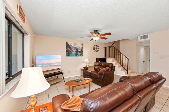 6250 PEREGRINE COURT, Orlando, FL 32819