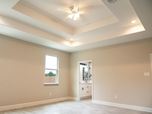 1055 Road 5203, Cleveland, TX 77327