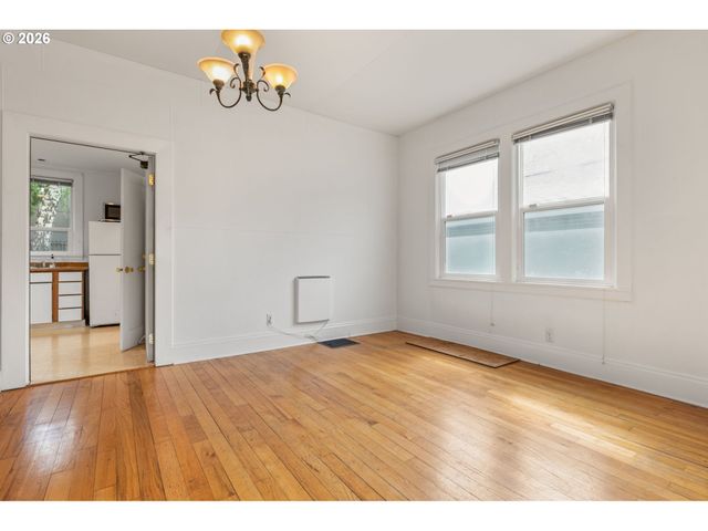 1516 Se 43RD Ave, Portland, OR 97215