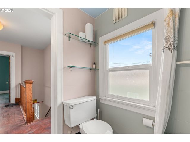 1516 Se 43RD Ave, Portland, OR 97215