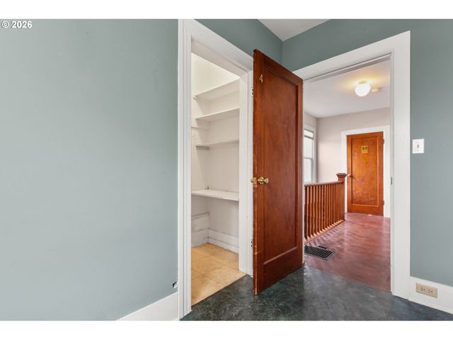 1516 Se 43RD Ave, Portland, OR 97215