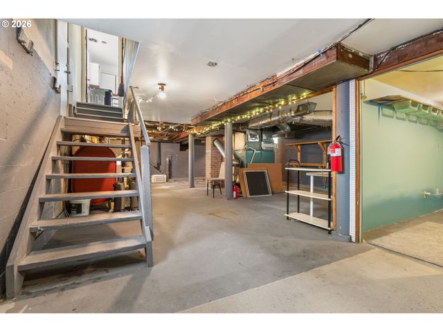 1516 Se 43RD Ave, Portland, OR 97215