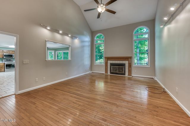 120 Hillview Court, Gray, TN 37615