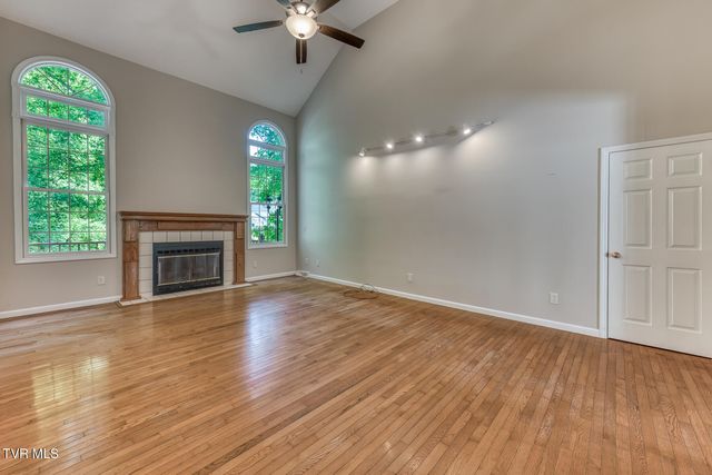 120 Hillview Court, Gray, TN 37615