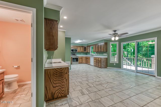 120 Hillview Court, Gray, TN 37615