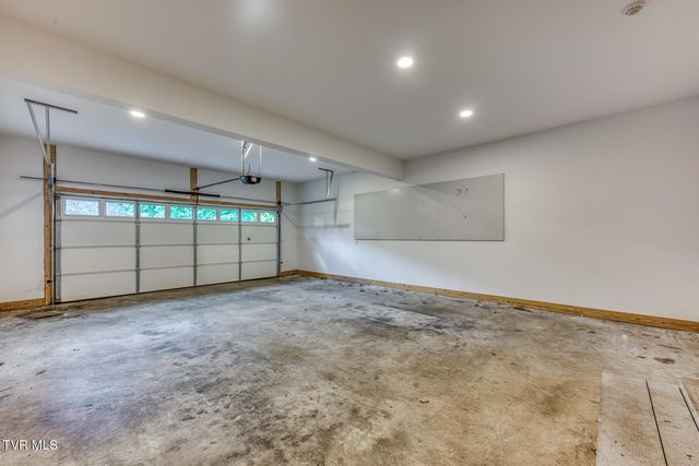 120 Hillview Court, Gray, TN 37615