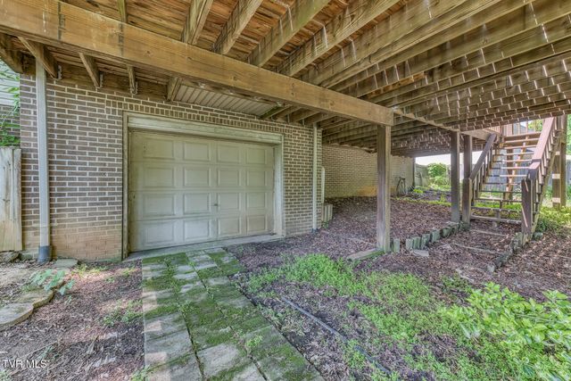 120 Hillview Court, Gray, TN 37615