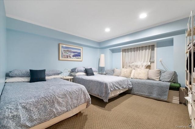 421 Broadway, Lawrence, NY 11559