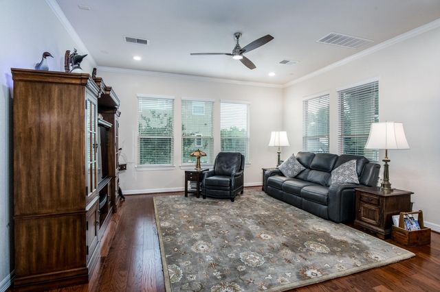 10602 Enclave Shadows Court, Houston, TX 77043