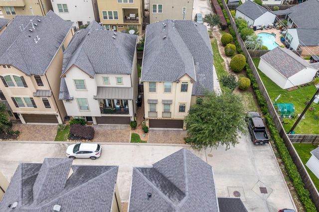 10602 Enclave Shadows Court, Houston, TX 77043