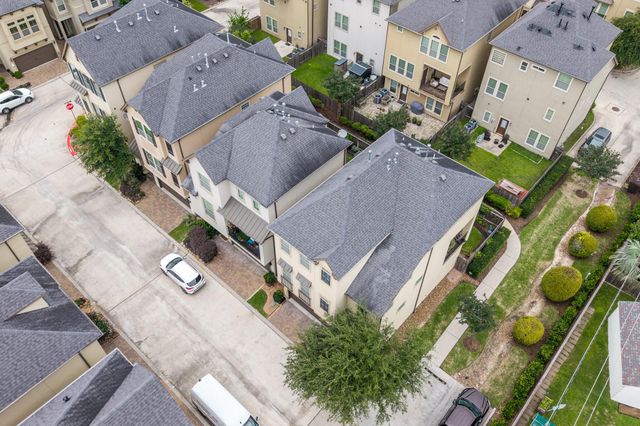 10602 Enclave Shadows Court, Houston, TX 77043