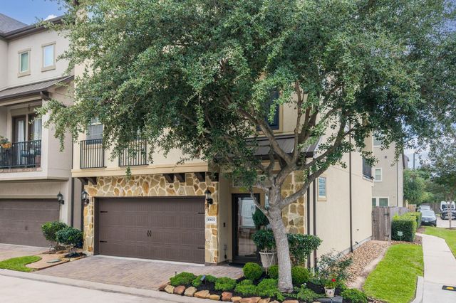 10602 Enclave Shadows Court, Houston, TX 77043